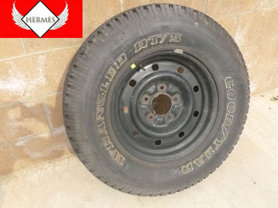 1998 Ford Expedition XLT - 16 Inch Spare Tire and Rim